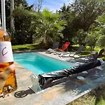 Дом отдыха Le Bien-etre Jacuzzi Piscine Chauffee Privee Du Tarn Entre Toulouse Et Albi & Les Du Tarn Peyrole