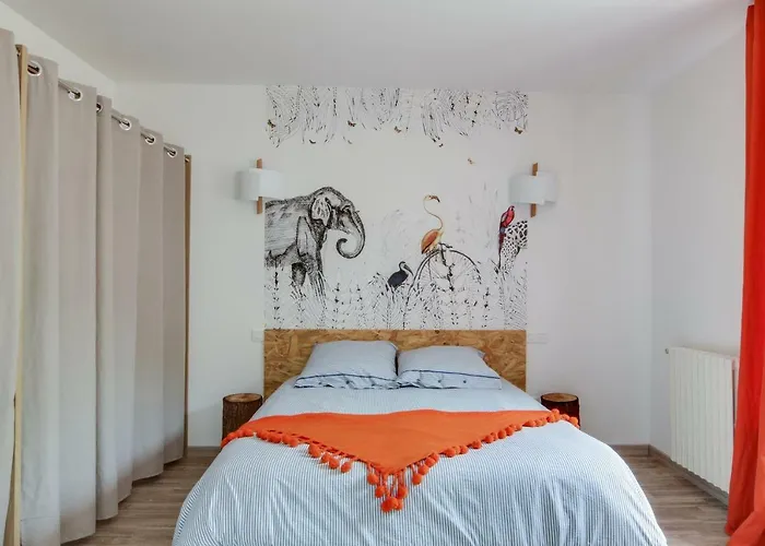 Дом отдыха Le Bien-etre Jacuzzi Piscine Chauffee Privee Du Tarn Entre Toulouse Et Albi & Les Du Tarn