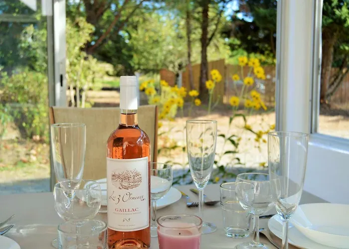 Le Bien-etre Jacuzzi Piscine Chauffee Privee Du Tarn Entre Toulouse Et Albi & Les Du Tarn Дом отдыха Peyrole